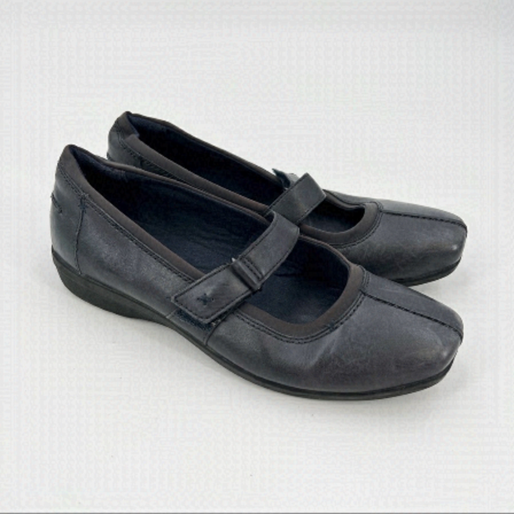 Clark’s black Velcro strap leather comfort shoes